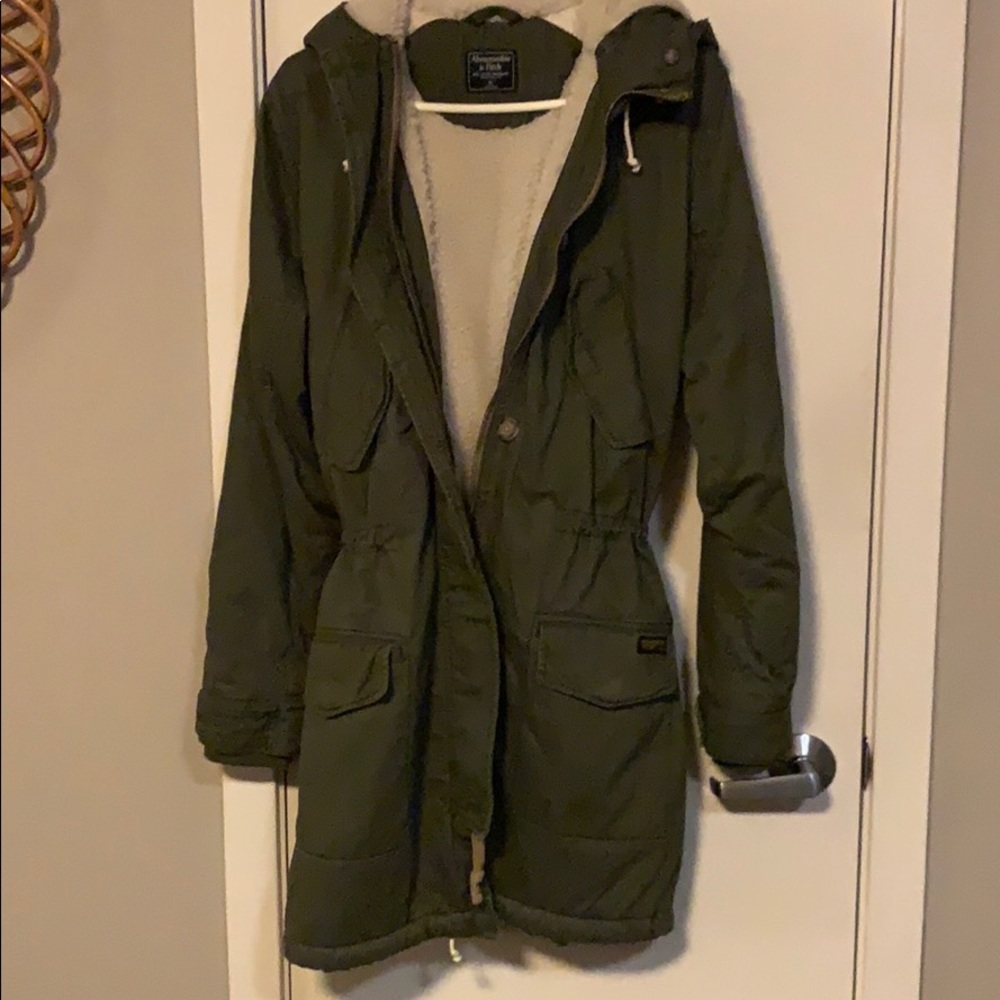 Abacrombie and Fitch Sherpa lined military parka